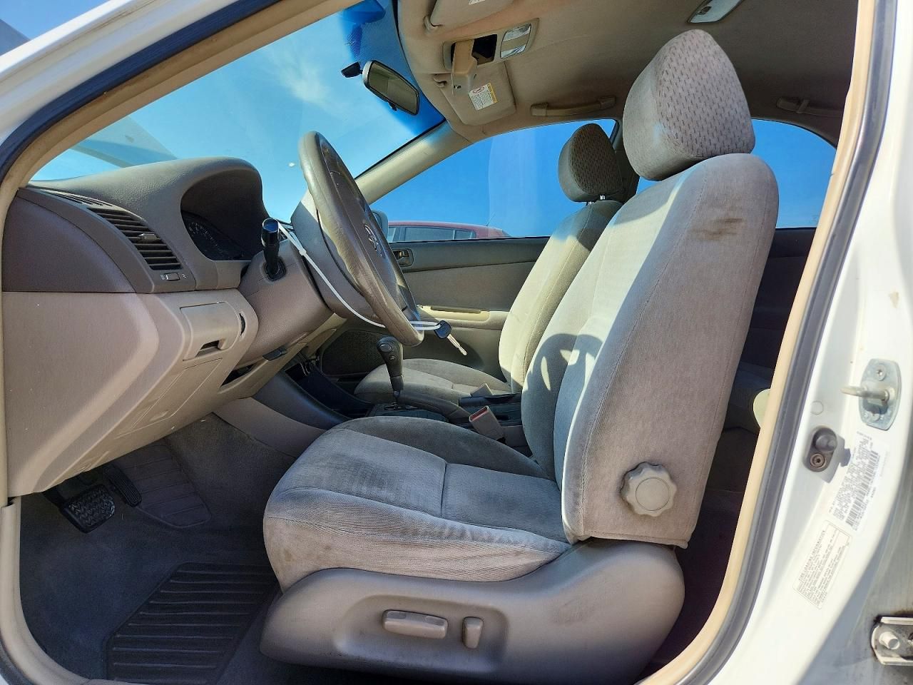 2003 Toyota Camry le