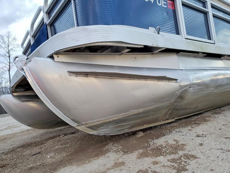 2019 Bennington Pontoon