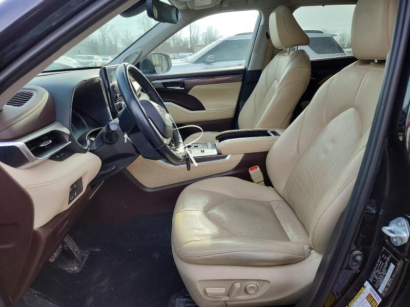 2021 Toyota Highlander Hybrid Limited