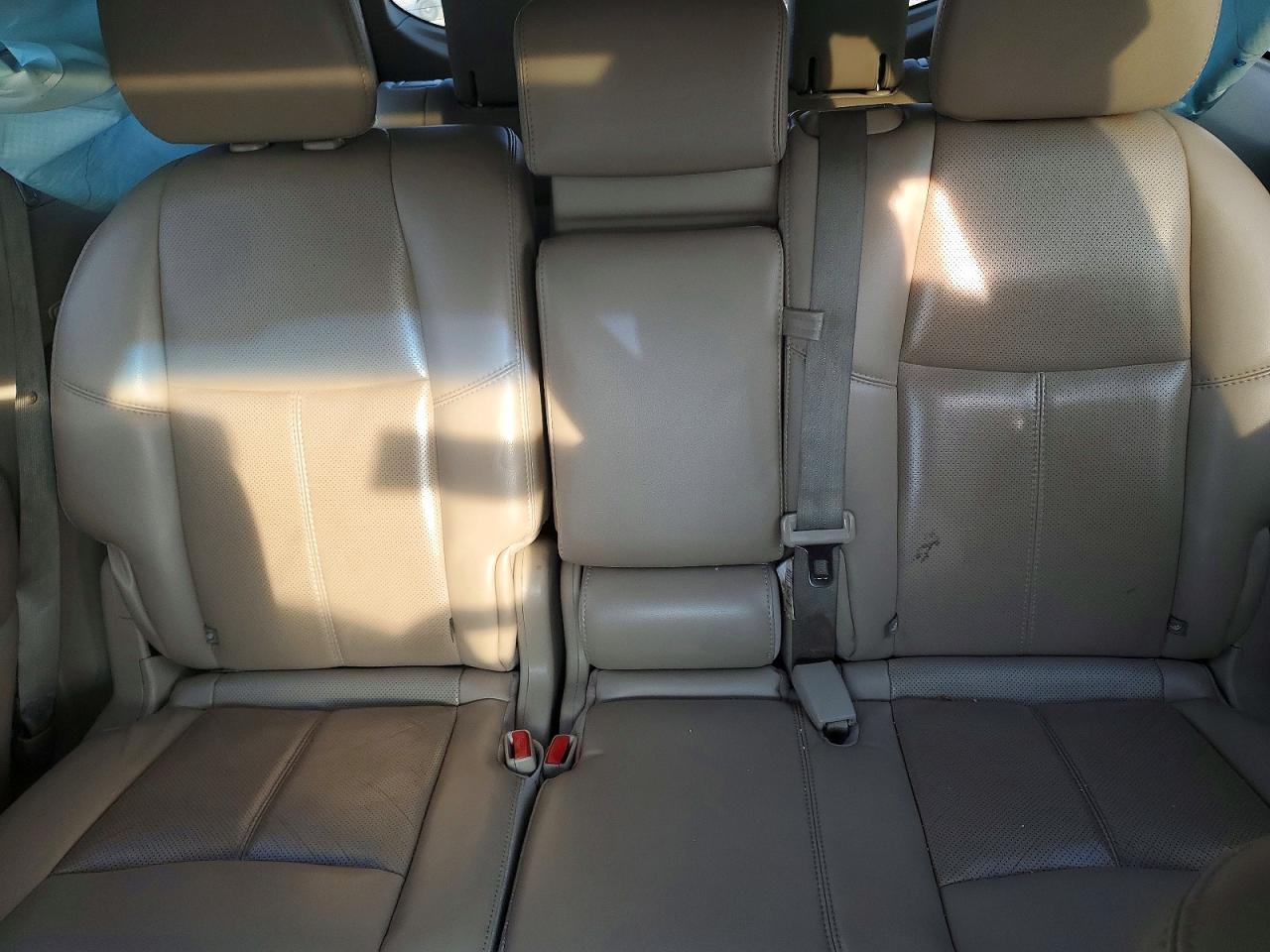 2016 Niss Pathfinder s
