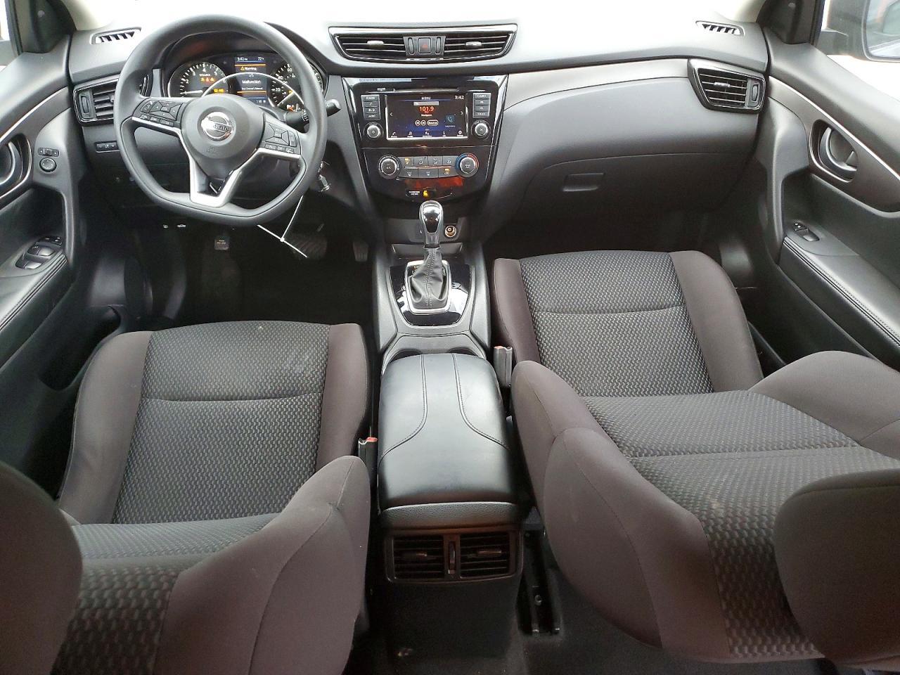 2020 Nissan Rogue Sport s