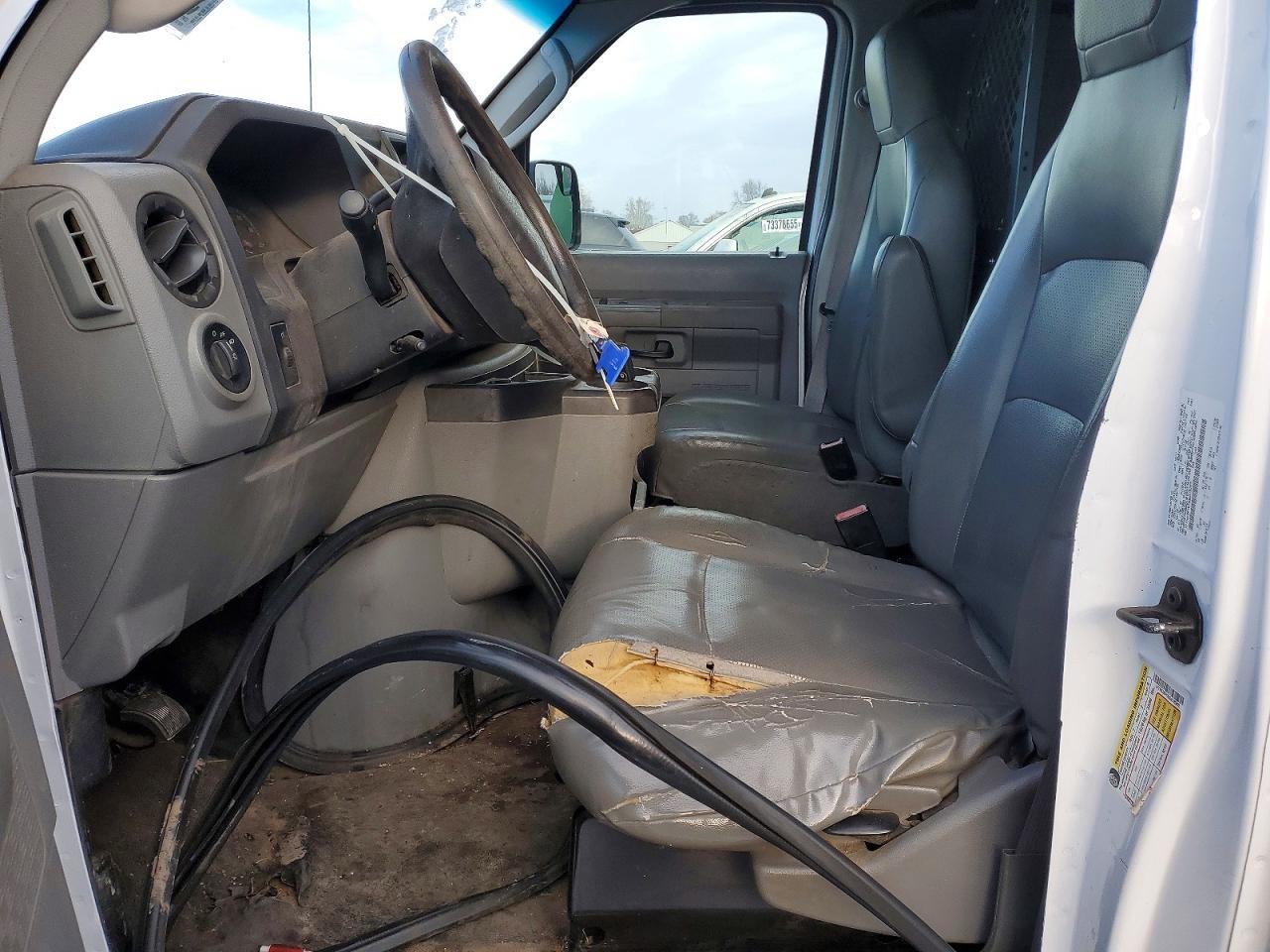 2011 Ford Econoline E250 van