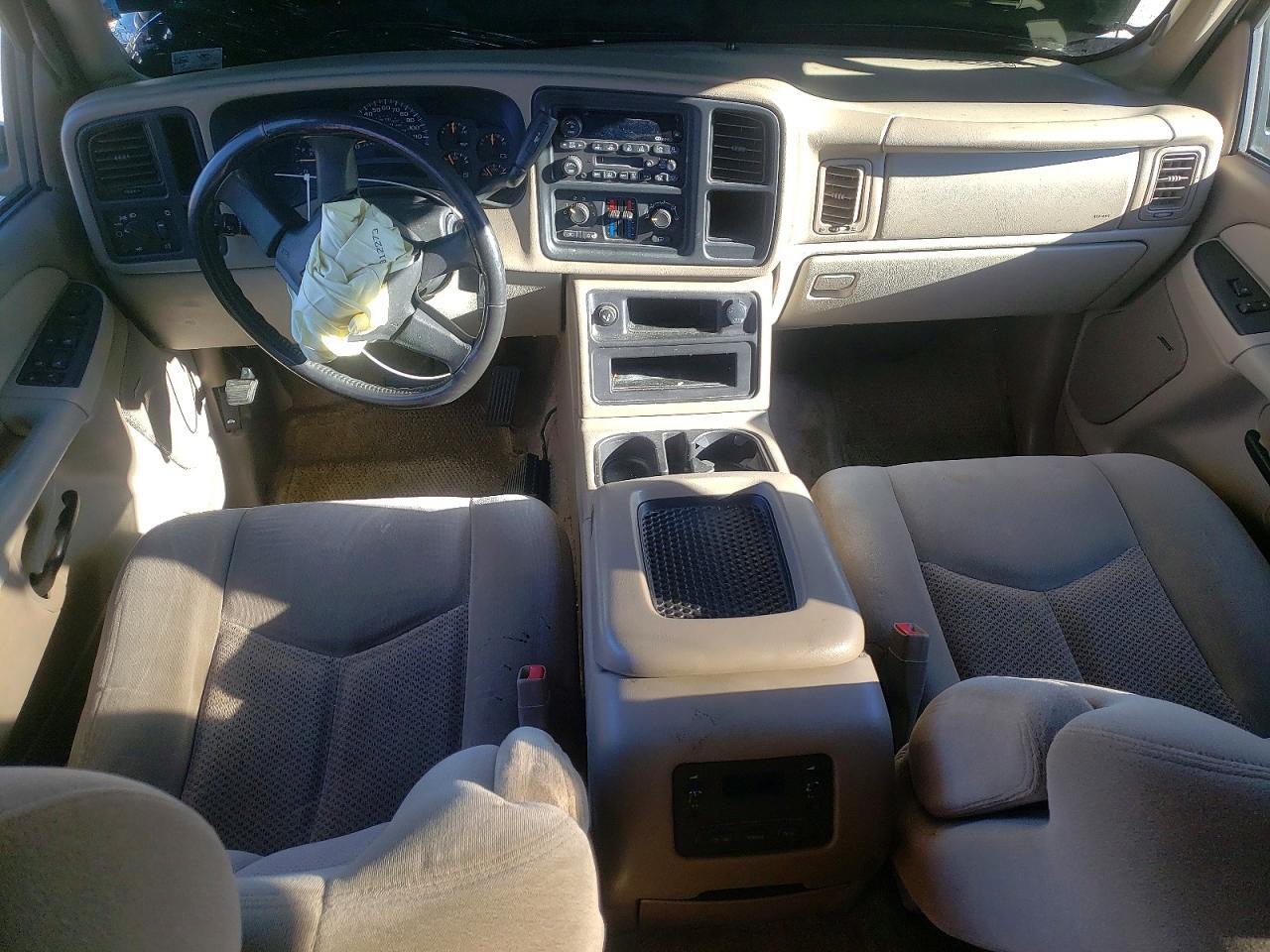 2003 Chevrolet Suburban C1500