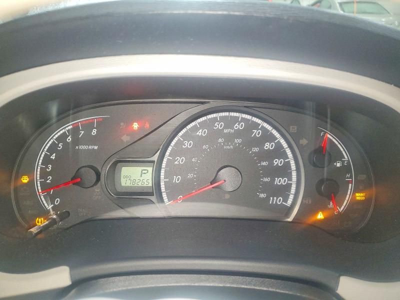 2013 Toyota Sienna le