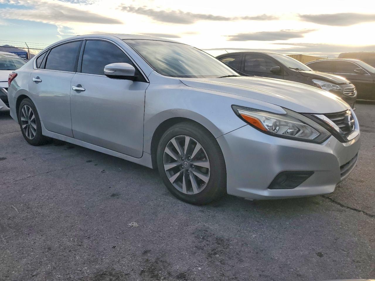 2017 Niss Altima