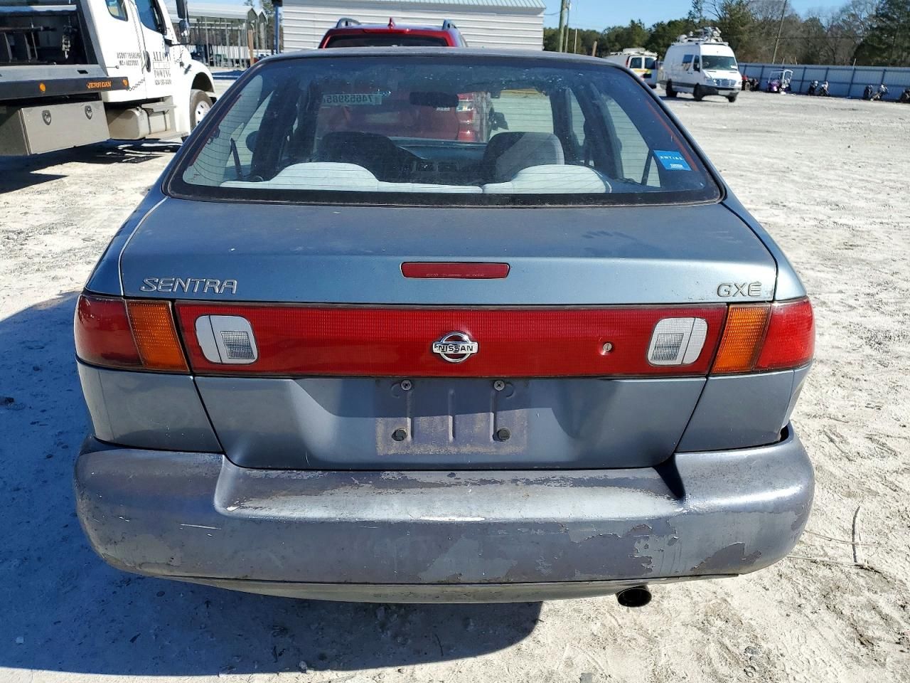 1999 Nissan Sentra Base