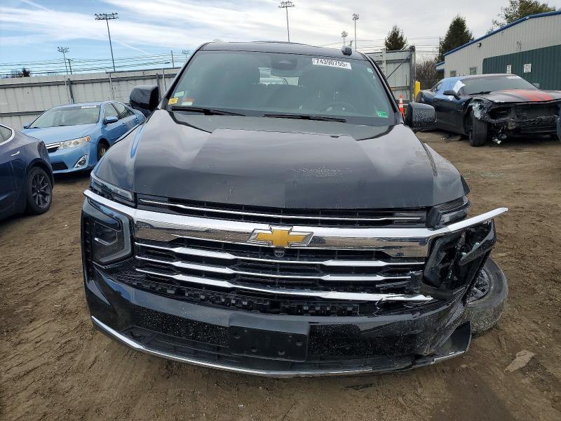 2025 Chevrolet Suburban K1500 lt