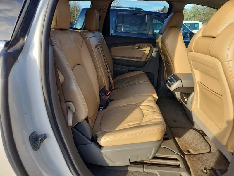 2011 Chevrolet Traverse lt