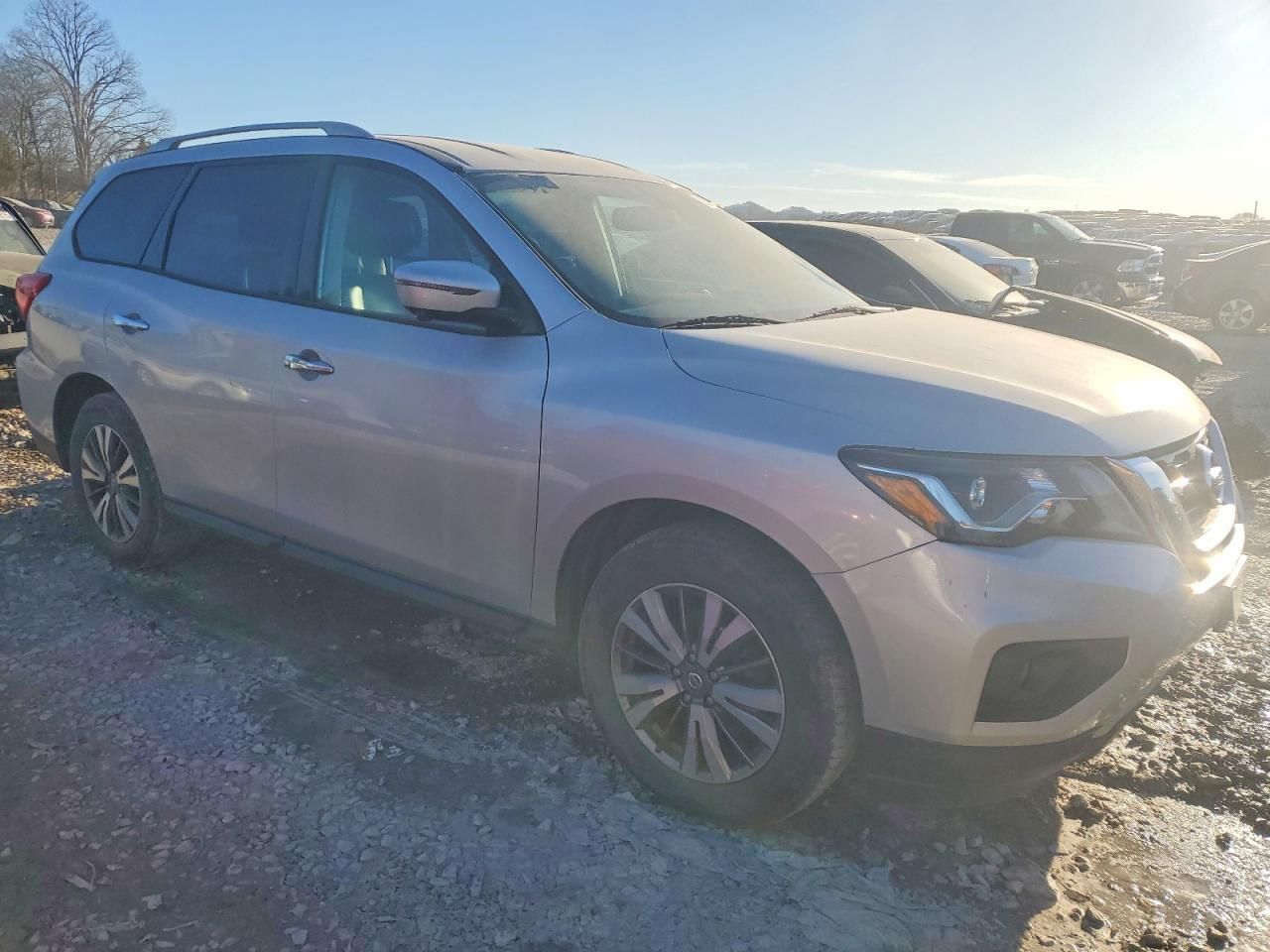 2019 Nissan Pathfinder s