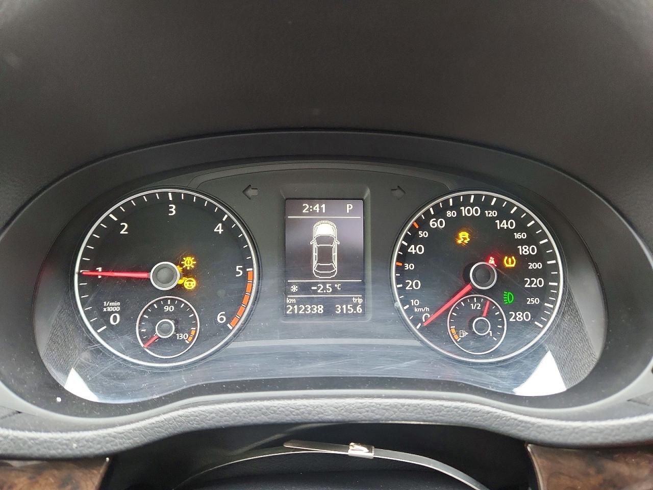 2015 Volkswagen Passat sel