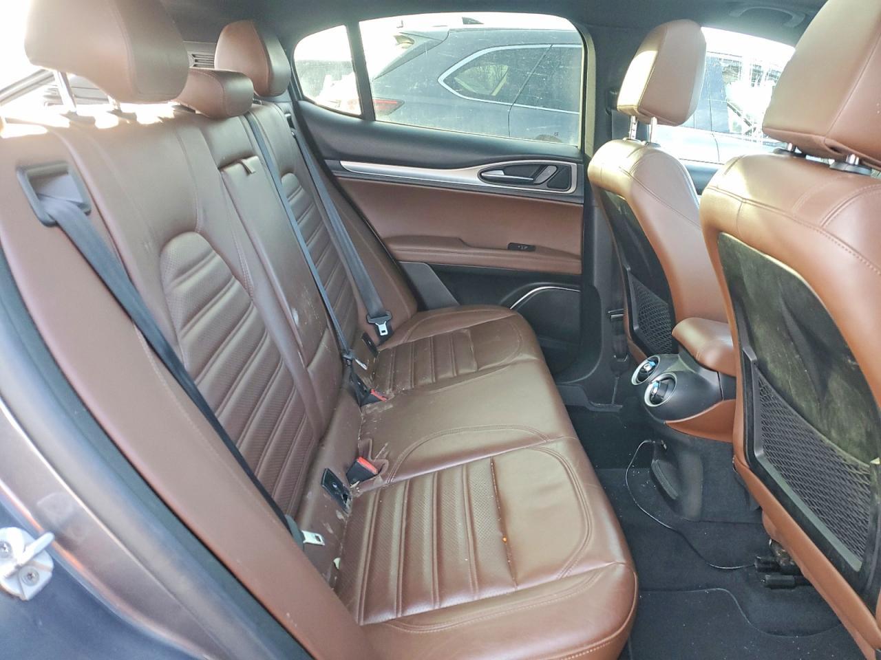 2018 Alfa Romeo Stelvio ti Sport