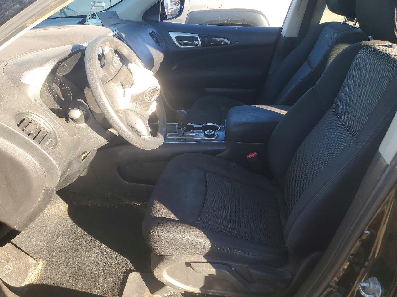 2017 Nissan Pathfinder s