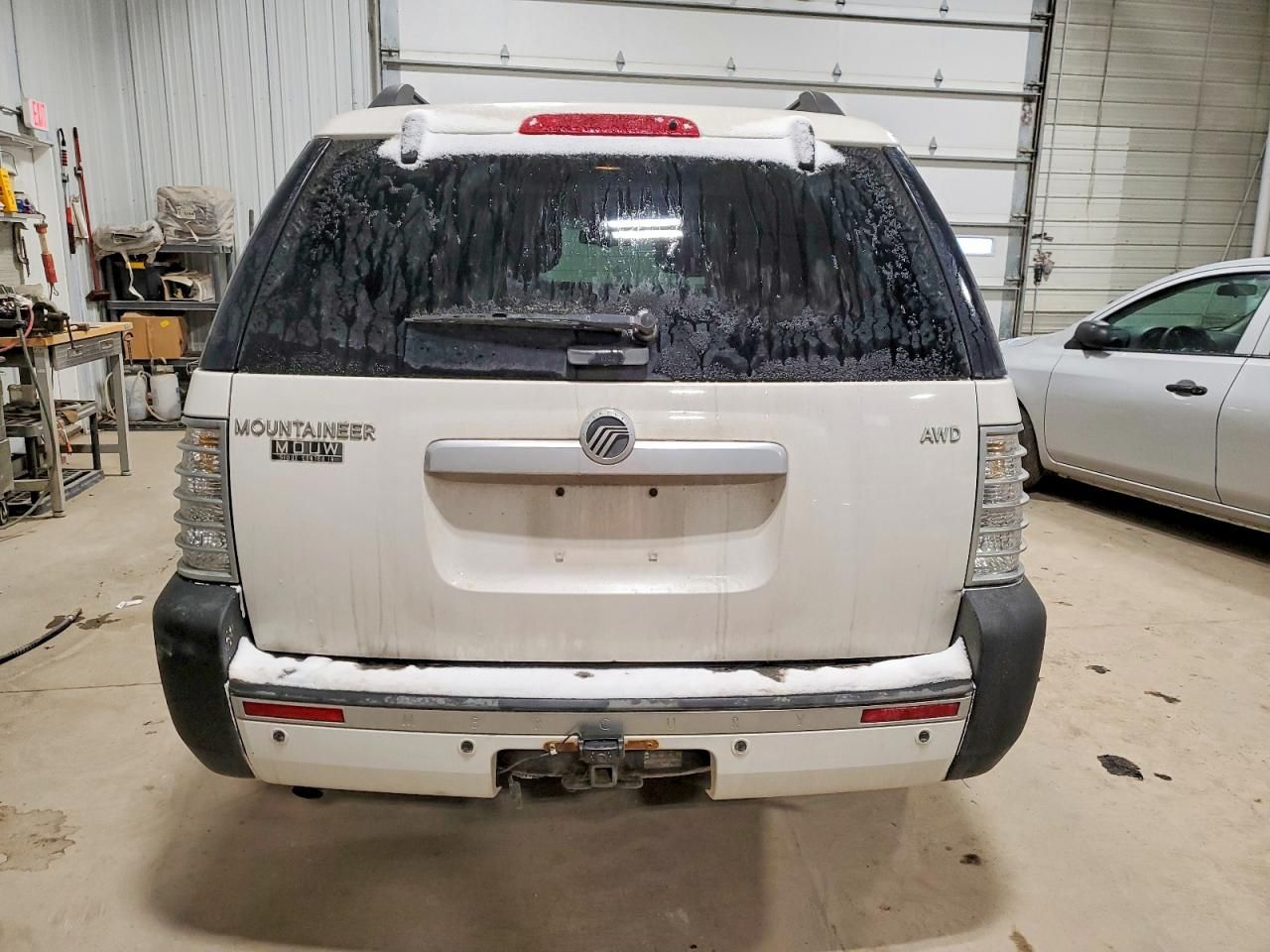 2010 Mercury Mountaineer Luxury