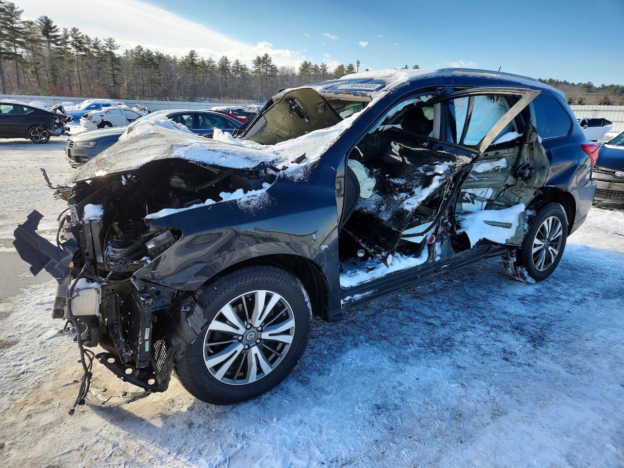 2017 Nissan Pathfinder s