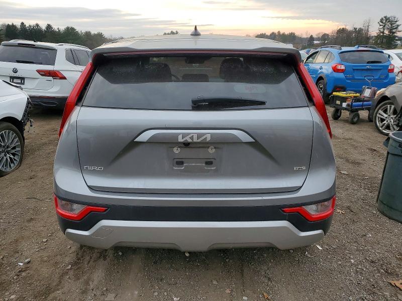 2023 KIA Niro lx