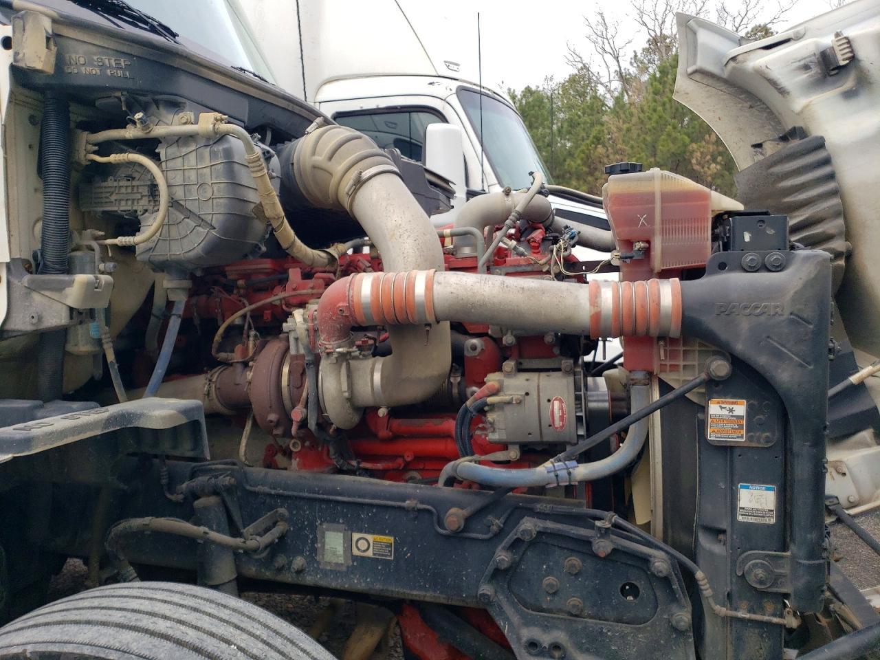 2014 Kenworth T680 Semi Truck