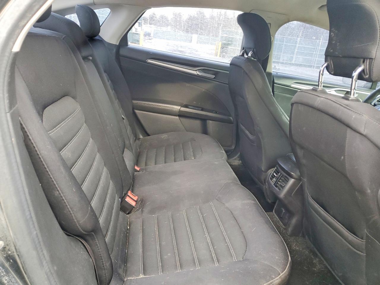 2015 Ford Fusion se