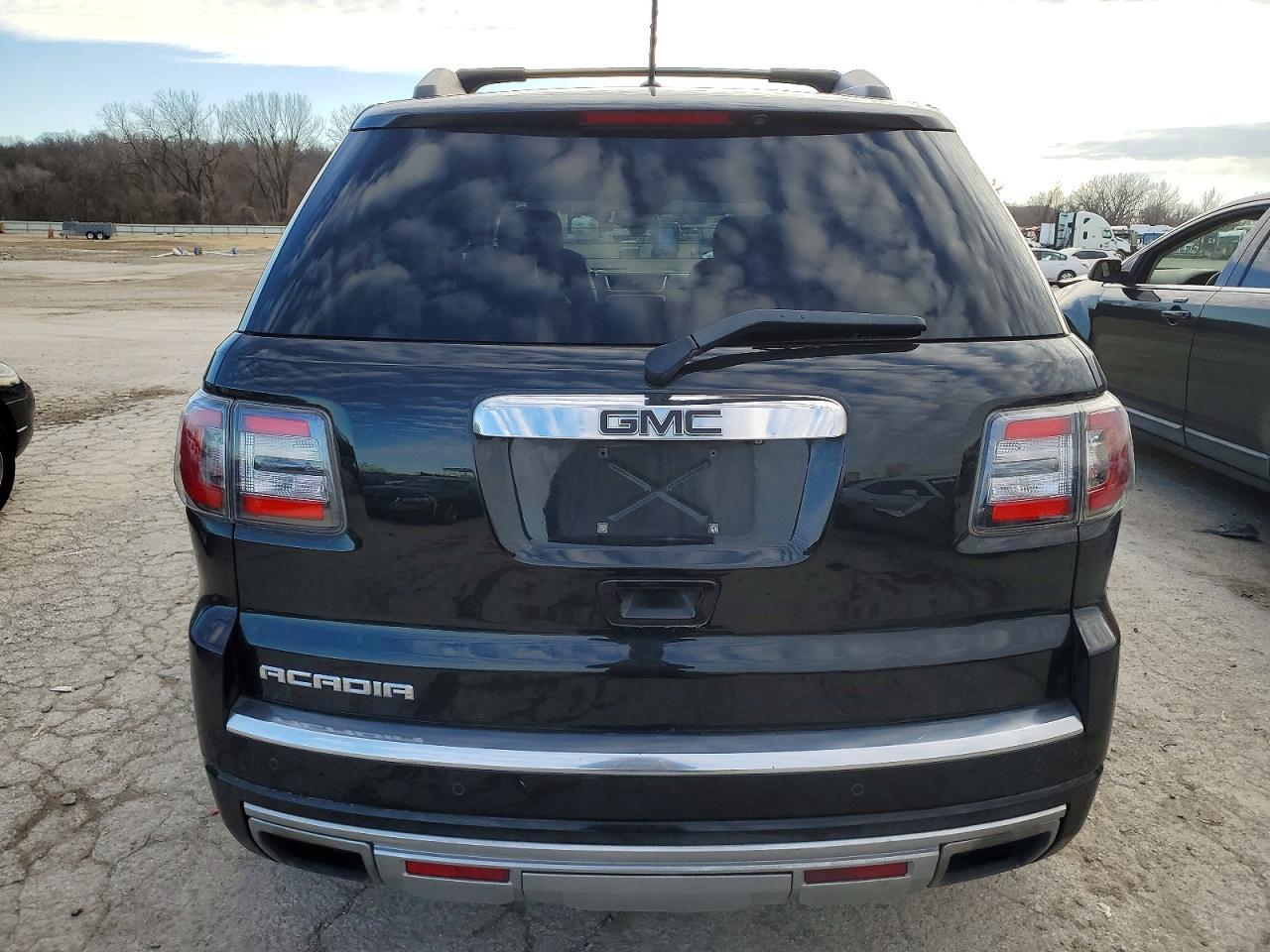 2014 GMC Acadia Denali