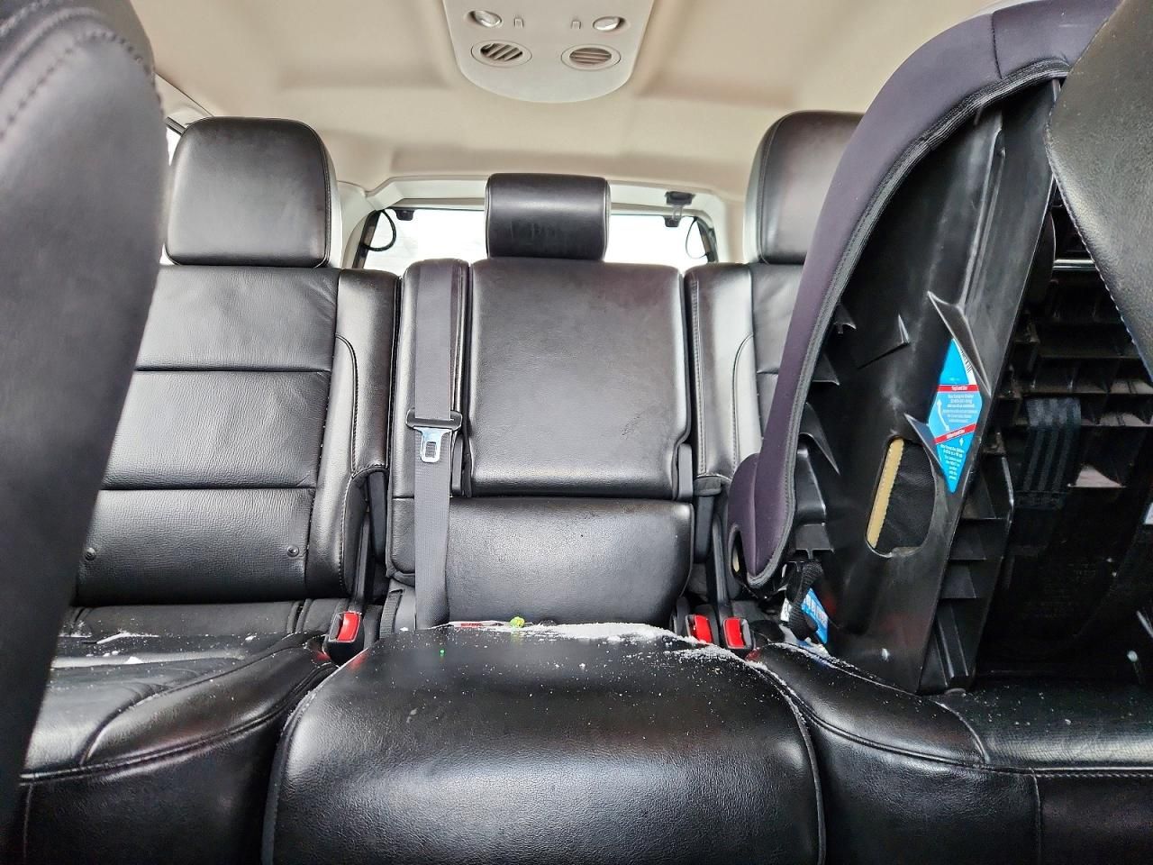 2015 Nissan Armada sv