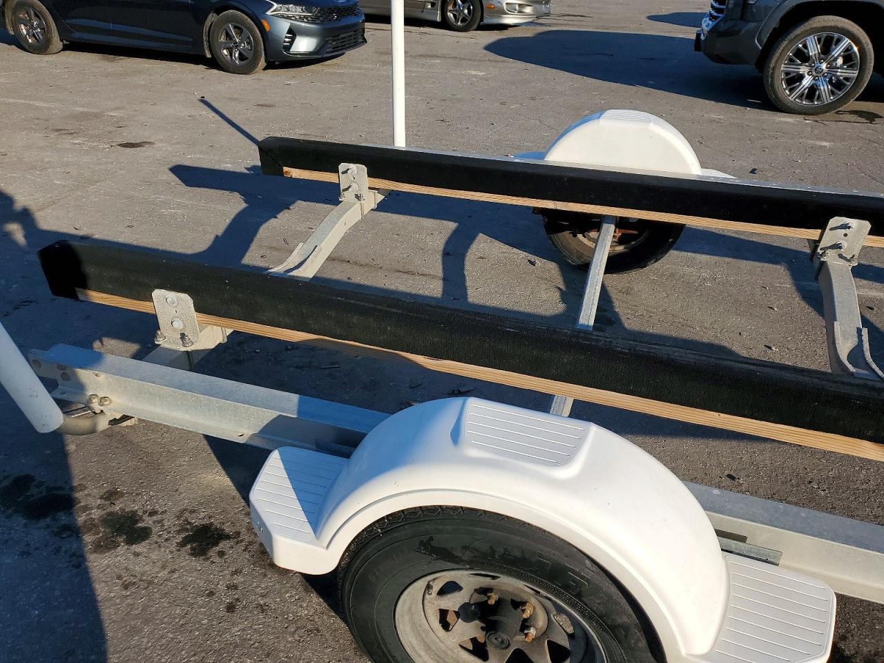2004 Road King Boat Trailer
