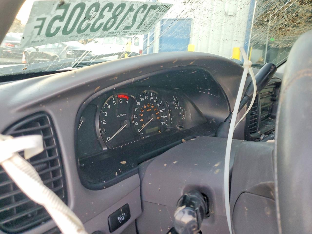 2005 Toyota Sequoia SR5