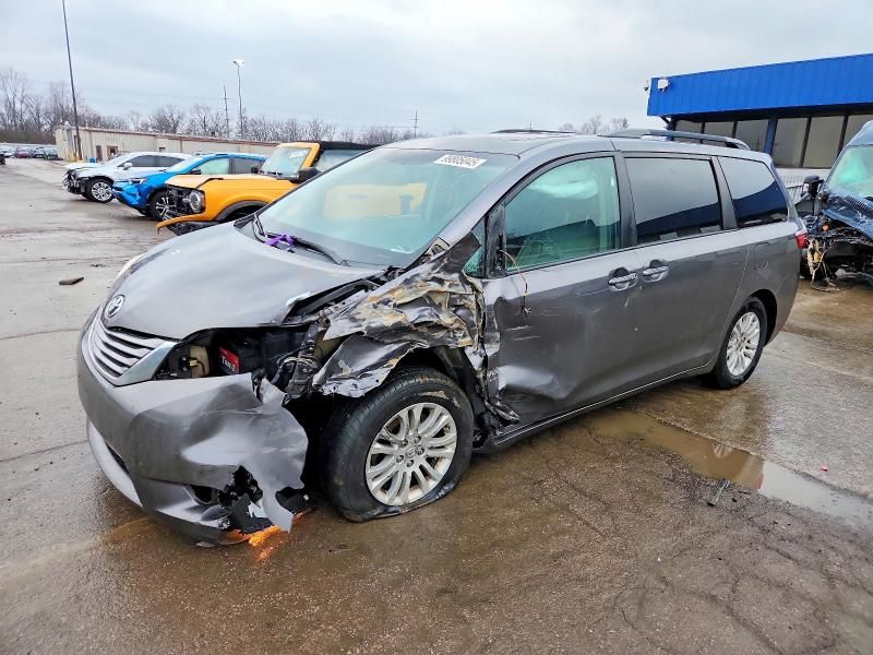 2017 Toyota Sienna xle