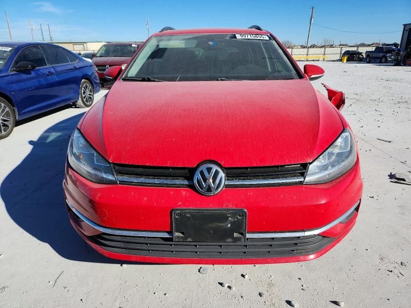 2018 Volkswagen Golf Sportwagen s