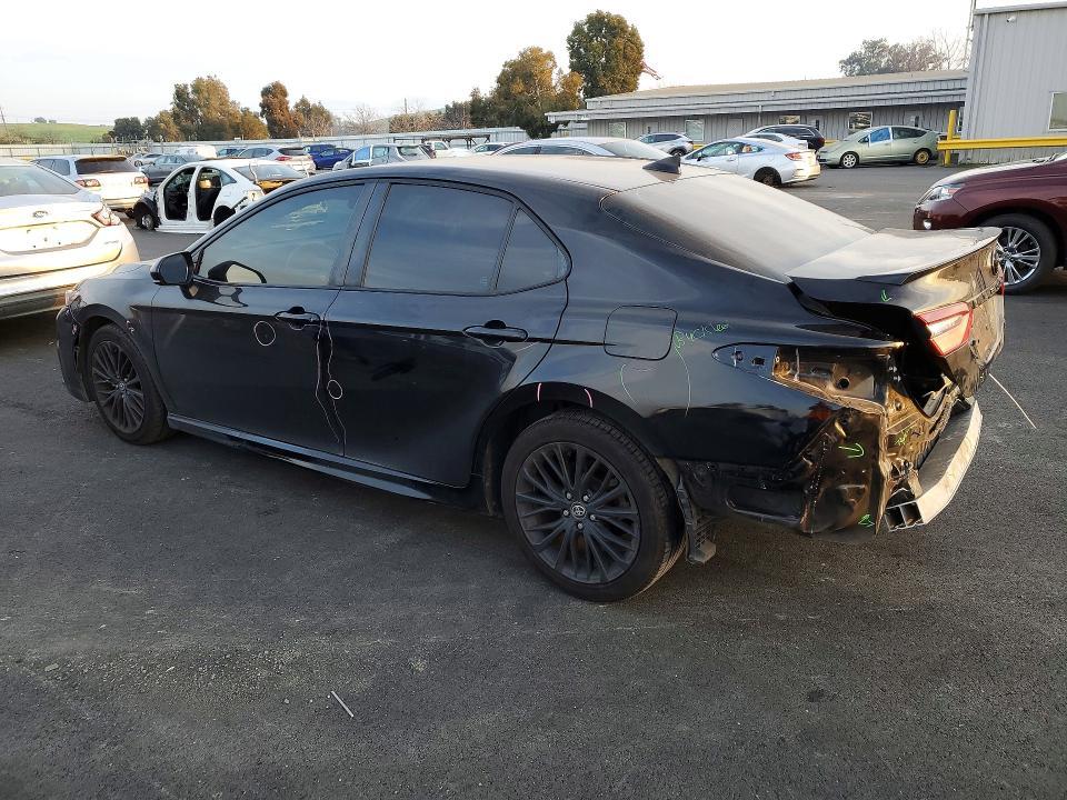 2021 Toyota Camry se