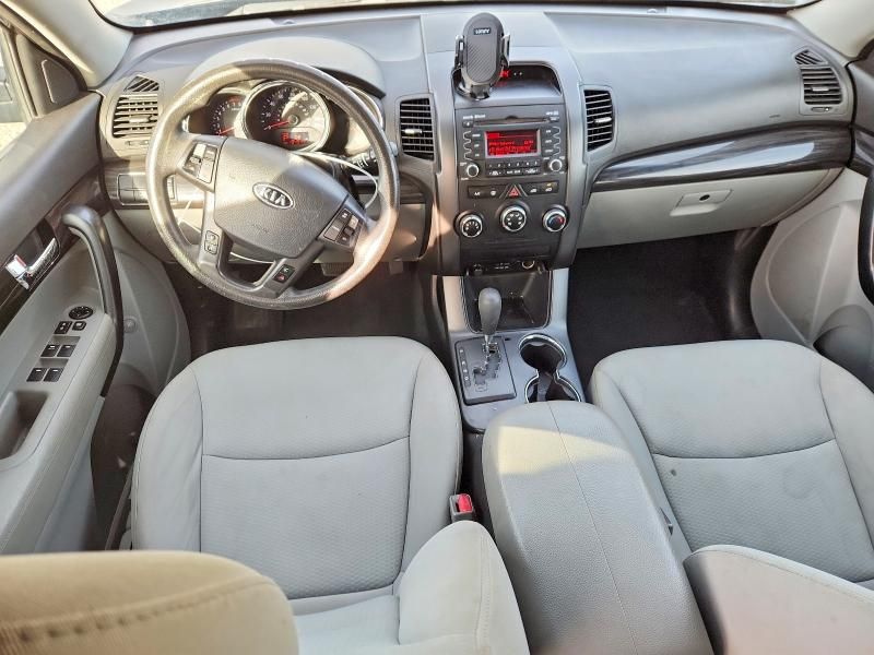 2013 KIA Sorento lx