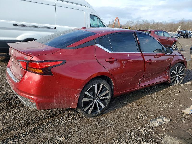 2022 Nissan Altima sr