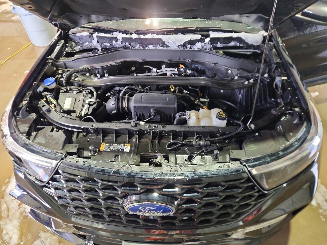 2022 Ford Explorer St-line