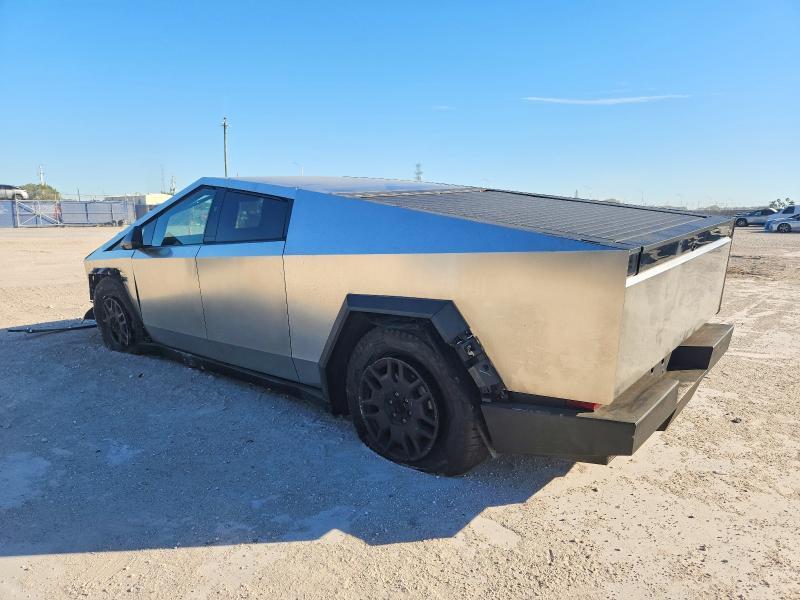 2025 Tesla Cybertruck