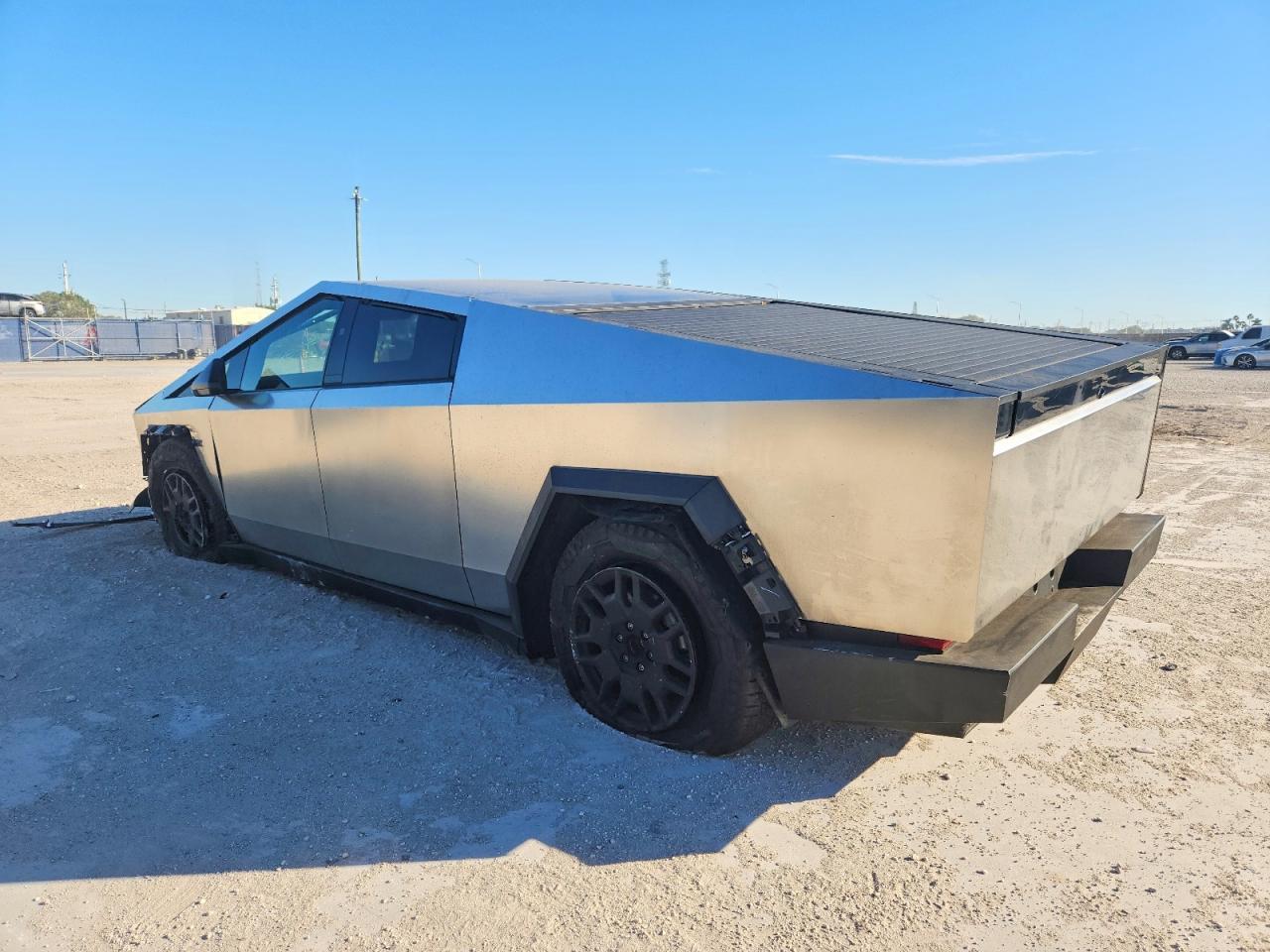 2025 Tesla Cybertruck