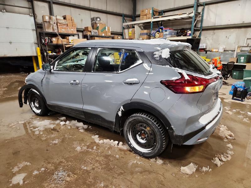 2025 Nissan Kicks Play sv