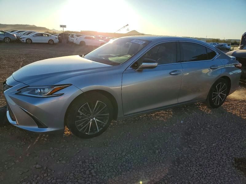 2023 Lexus Es 300h Base