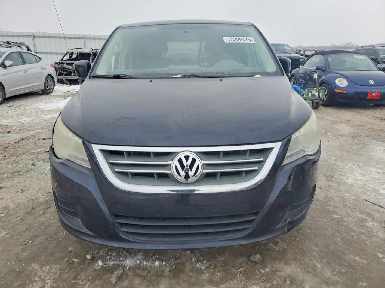 2010 Volkswagen Routan se