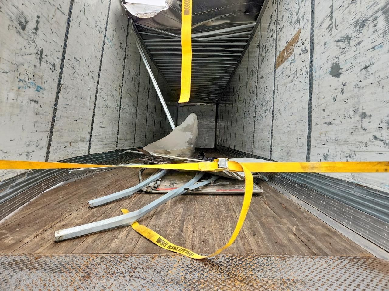 2013 Wabash Dvcvhpc DRY Van Trailer