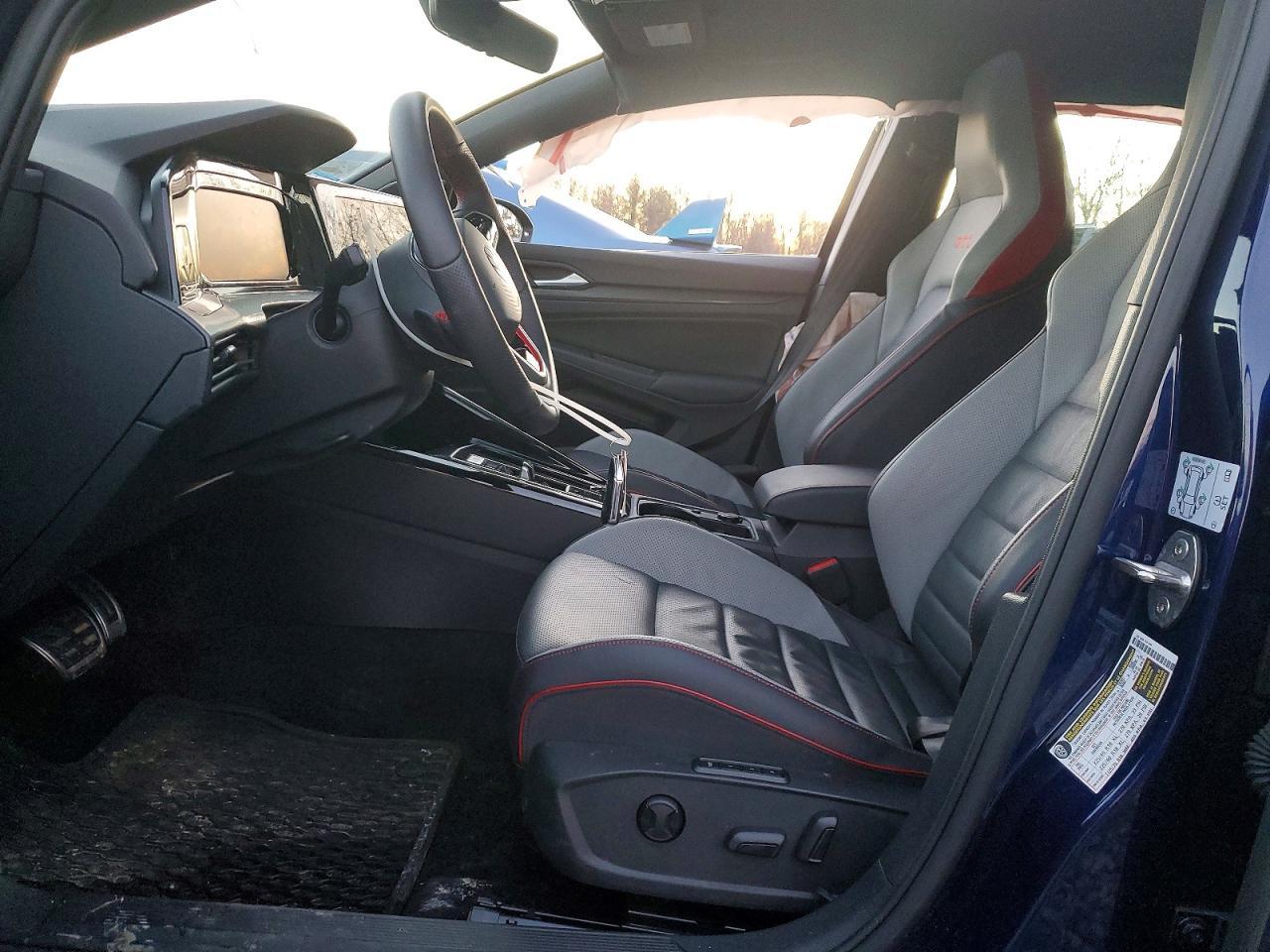 2024 Volkswagen Gti se