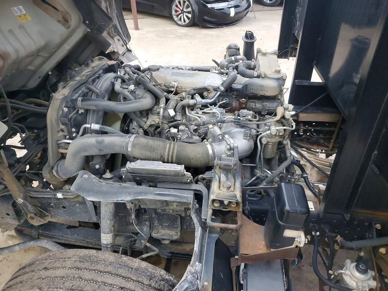 2015 Isuzu Nrr Flatbed Truck