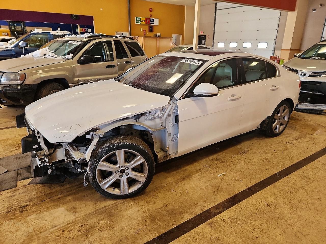 2018 Jaguar Xe Prestige