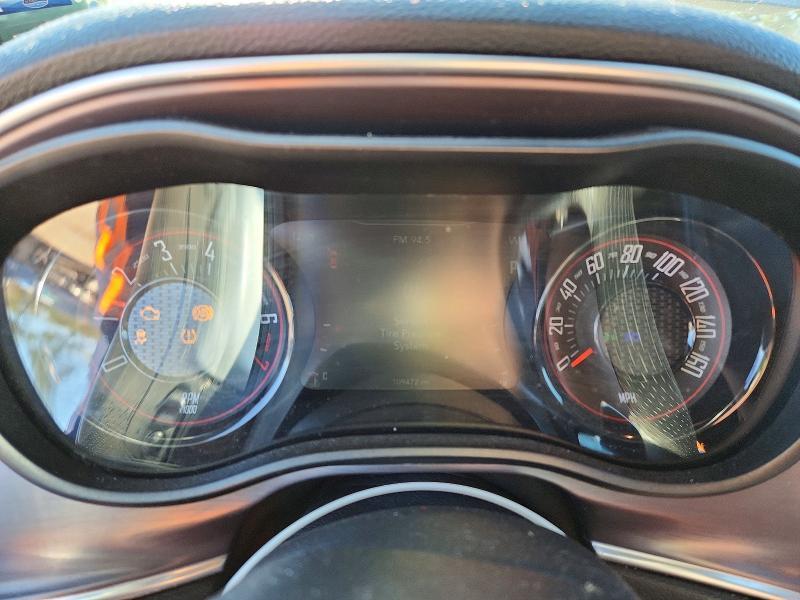 2017 Dodge Challenger sxt