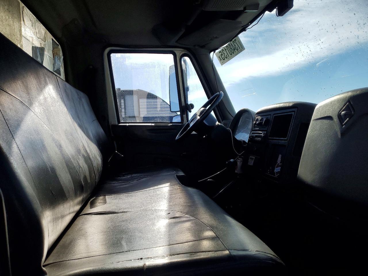 2012 International MA025 BOX Truck