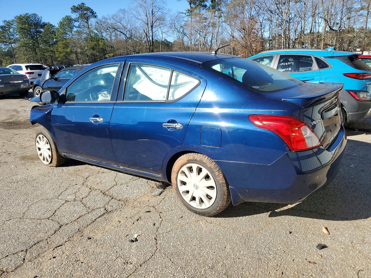 2014 Nissan Versa s