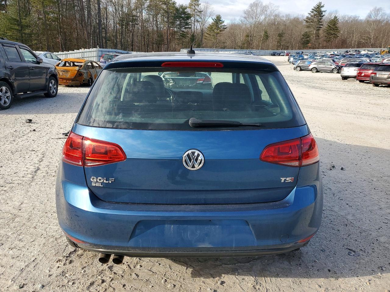 2017 Volkswagen Golf s