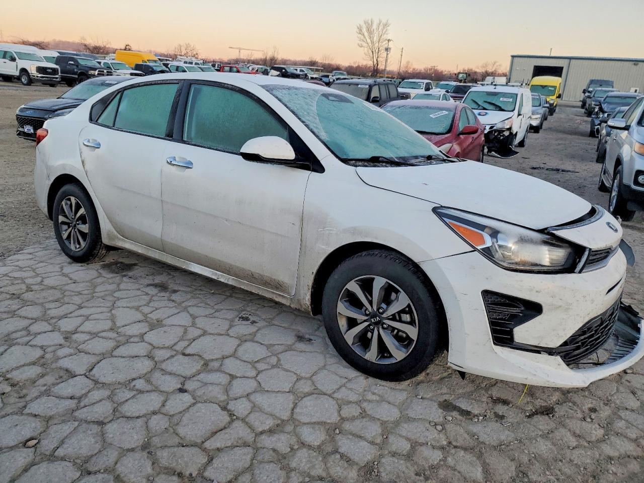 2021 KIA Rio s