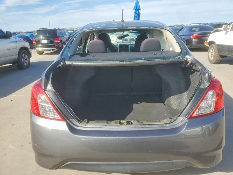2019 Nissan Versa s
