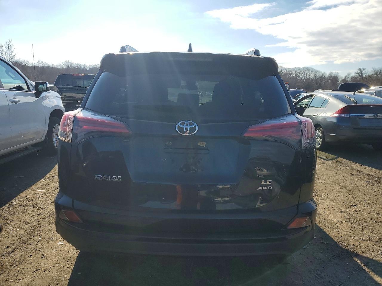 2018 Toyota Rav4 le