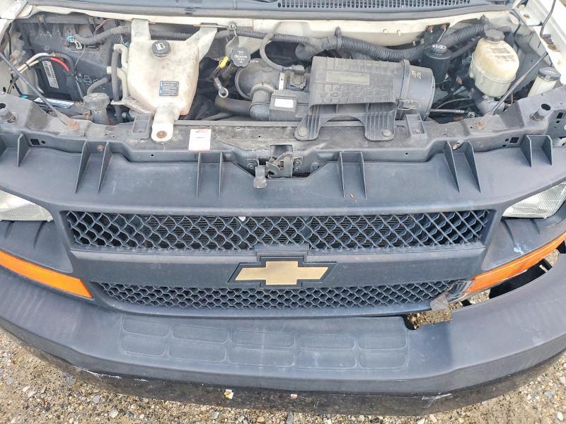 2016 Chevrolet Express Refrigerated BOX Truck