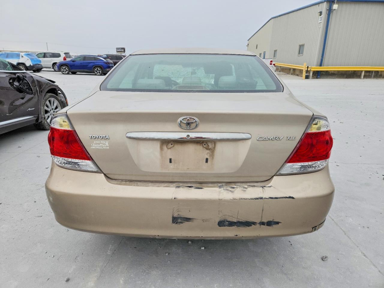 2005 Toyota Camry le