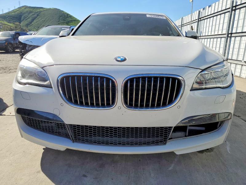 2013 BMW 750 i
